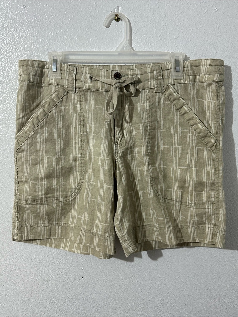 Patagonia Island 55% Hemp Beige Shorts Vacation Beach 7” Inseam Womens Size 12